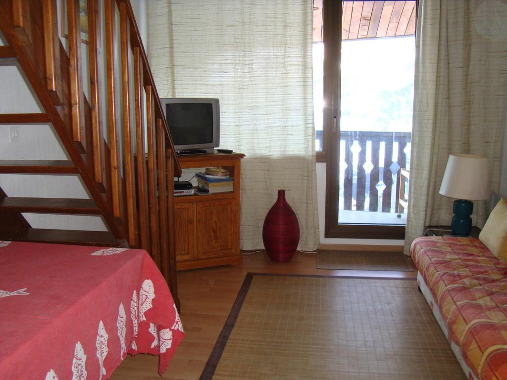 Apartment Face Aux Pistes Greolieres les Neiges Kamer foto